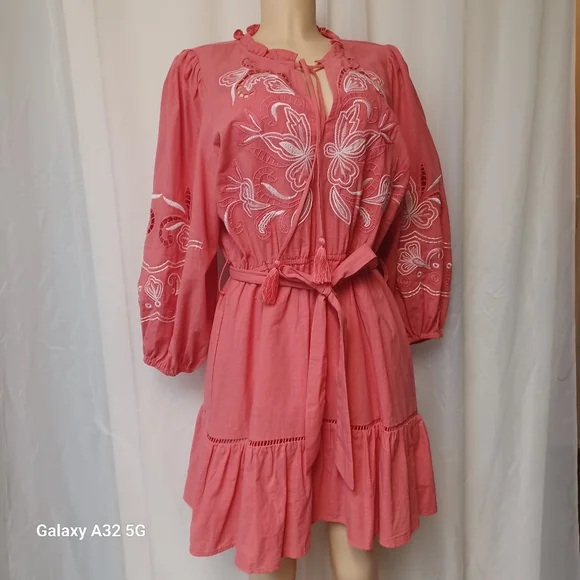 SEE AND BE SEEN SIZE M Embroidered Pink Dress - Picture 5 of 16